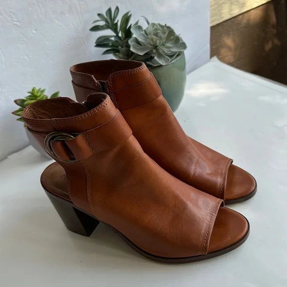 Frye Danica Harness Boot, Brown Smooth Vintage Leather, Sz 10 M - Picture 1 of 16